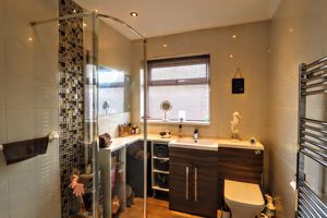 SHOWER ROOM- click for photo gallery